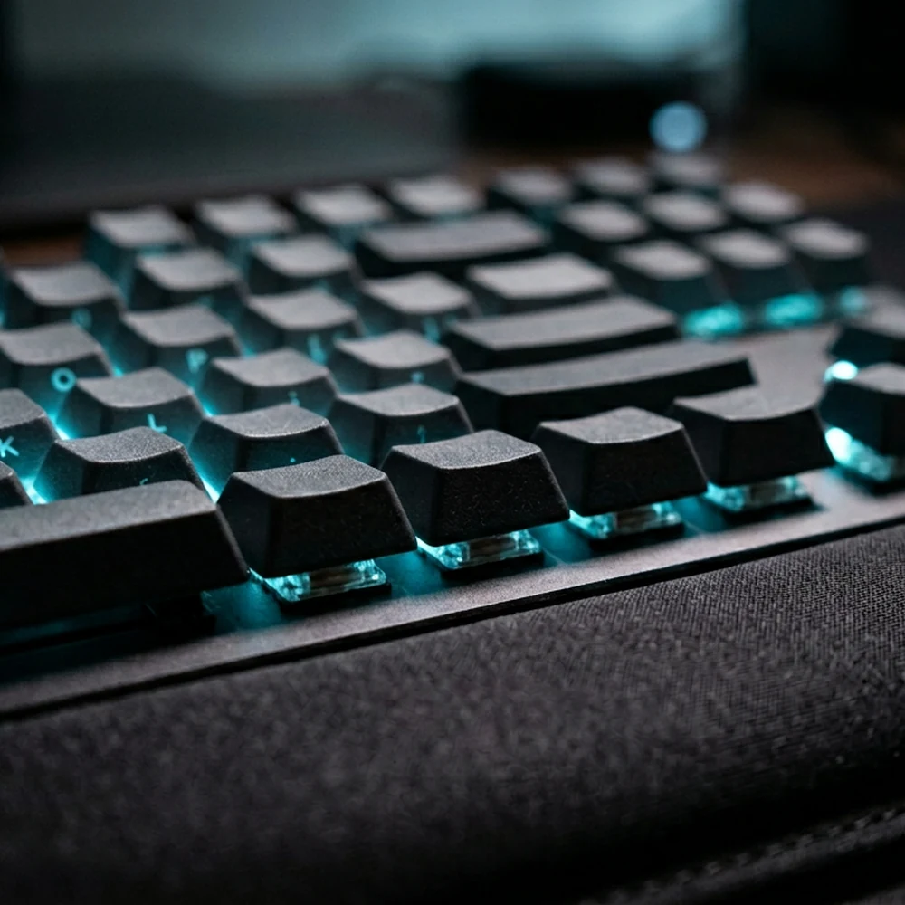 Plan rapproché touches clavier et repose-poignet Battletron